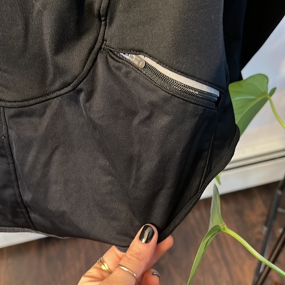 Nike Dry Fit Running or Cycling Jacket - Picture 4 of 5